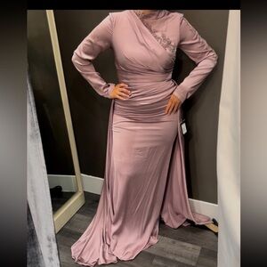 LACRIMA EXCLUSIVE EVENING GOWN